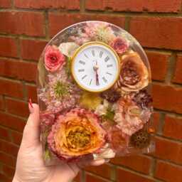 Resin Flower Preservation Clock Wedding & Memorial Keepsake - thumbnail 2
