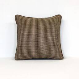 The Dogtooth Piped Cushion - thumbnail 2