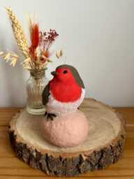 Robin Candle -Soy Wax Hand Painted Red - Woodland Wildlife Home D??cor Gift Christmas - thumbnail 1