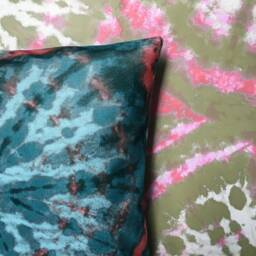 Tie Dye Circle Velvet Cushion - Turquoise - thumbnail 3