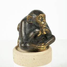 Bronze Sitting Chimpanzee Figurine, 4.6 - thumbnail 3