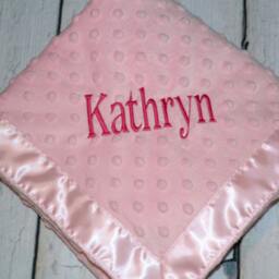 Dimple Dot Blanket Personalized - thumbnail 3