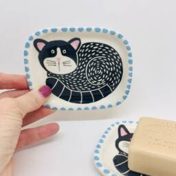 Handmade Ceramic Cat Soap Dish Hand-Painted Trinket Dish - thumbnail 3