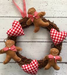 Christmas Festive Seasonal Gingerbread & Heart Rattan Wreath - thumbnail 1