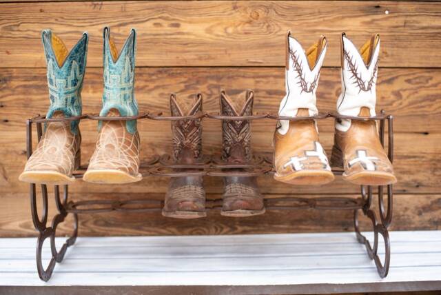 Rustic Brown Horseshoe Boot Rack- Decor - Organizer 6 Pairs Of Boots- Art Country - image 1