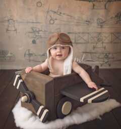 Wooden Airplane Photography Prop - thumbnail 1
