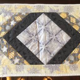 On Sale Gold & Silver Christmas Tree Quilt Or Wall Hanging Table Runner Ensemble With Free Pillowcase 16022 T8 - thumbnail 4
