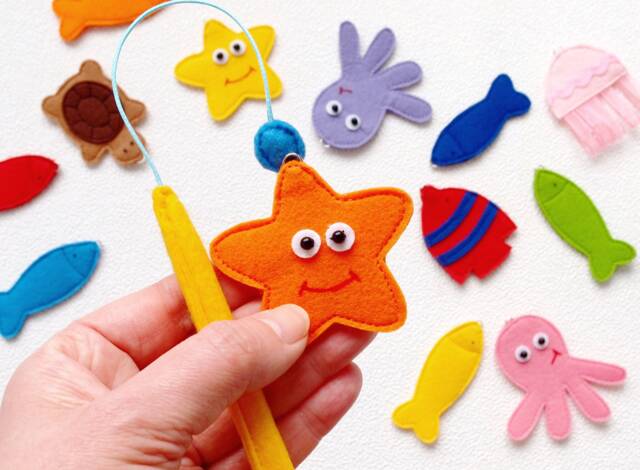 Felt Magnetic Fishing Game Sensory Sea Animals Toy For Toddlers - image 1