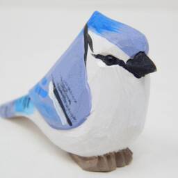 Blue Jay Wooden Figurine - Hand-Carved Bird Statue Miniature Nature Decor Gift - thumbnail 4