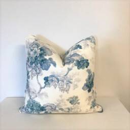 Decorative Cushion Cover - Throw Pillow Accent - Timeless Blue & White Geranium Print - thumbnail 2