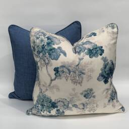 Decorative Cushion Cover - Throw Pillow Accent - Timeless Blue & White Geranium Print - thumbnail 4