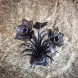 Hand Forged Iron Daffodils Sculpture, Bronze Patina Floral Art - thumbnail 2