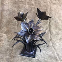 Hand Forged Iron Daffodils Sculpture, Bronze Patina Floral Art - thumbnail 4