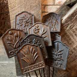 Set Of 8 Cast Iron Herb Signs/stakes Garden Ornaments - thumbnail 2