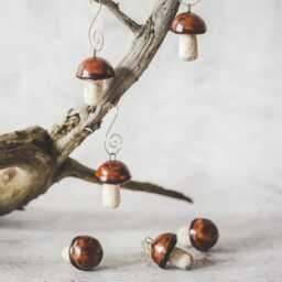 Penny Bun Mushroom Ornament - Christmas Tree Ceramic Boletus, Handmade Woodland Decor - thumbnail 3