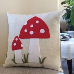 Red Mushroom Felt Applique Pillow Cover Country Farmhouse Decor - thumbnail 2