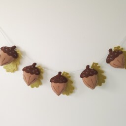 Felt Acorn Garland With Gold Leaves, Woodland Bunting, Theme Bedroom Decor, Autumn For Mantel - thumbnail 3