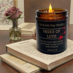Bookish Candles - Pages Of Love Valentine's Day Candle Gift Rare Soy Wax Scented 180Ml 40H Burning Time - thumbnail 3