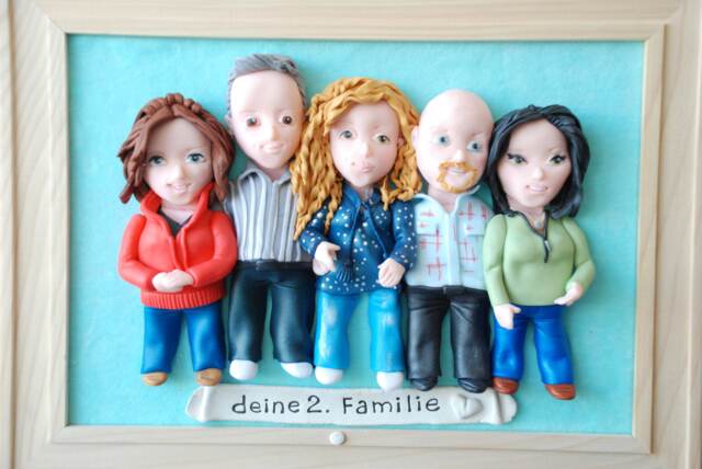 Custom Family Portrait Illustration 40Th Anniversary Gift For Parents - image 1