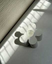 Flower Candle Stick Holder Hand Poured Stone Decor - thumbnail 1