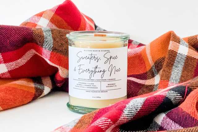 Spicy Fall Scented Beeswax Candle, Wood Wick, Cozy Autumn Decor - image 1