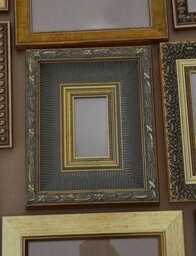 Ornate Gold Gilt Wood Picture Frame, French Fluted Design - thumbnail 3