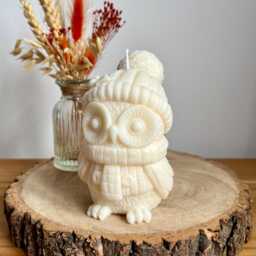 Winter Owl Candle With Hat & Scarf - Hand-Poured Soy Wax - Cute Gift Eco-Friendly & Vegan Cosy Home D??cor - thumbnail 3
