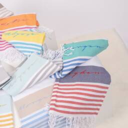 Personalized Turkish Beach Towel, Kids Party Favor, Bridesmaid Gift - thumbnail 2