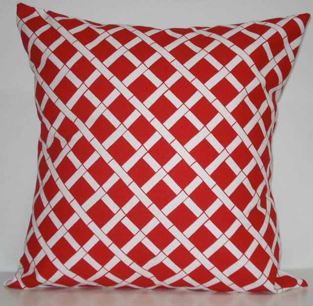 New 18x18 Inch Designer Handmade Pillow Case. Bamboo Pattern in Red & White