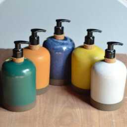Ceramic Soap Dispenser 20 Ounce Capacity Handmade - thumbnail 3