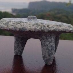 Borucan Indian Stone Metate, Grinding Sculpture, Authentic, Historical, Limited - thumbnail 2