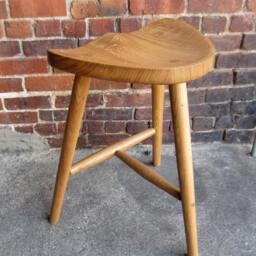 stool Made in Sustainably Sourced White Oak - thumbnail 2