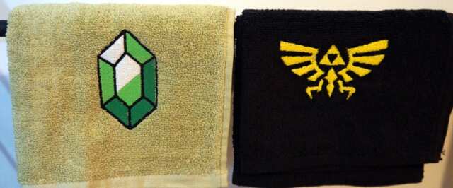Legend Of Zelda Hyrule Hyruian Family Royal Crest Bird Emblem Rupee Green Red Blue Embroidered Hand Towel - image 1