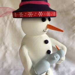 Snowlady With Snowbaby - thumbnail 3