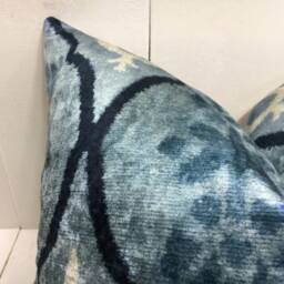 Handwoven Silk Ikat Pillow Cover, Modern Home Decor - 20x20 - thumbnail 3