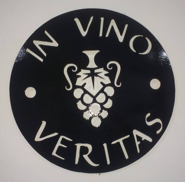 In Vino Veritas Metal Wall Art Rustic Home Bar Sign - image 1