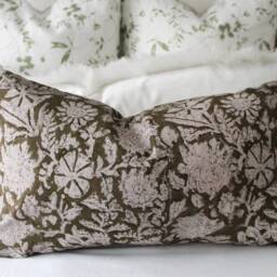 Green Floral Block Print Lumbar Pillow Cover - Botanical Cotton Cushion 50x30cm - thumbnail 2