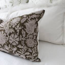 Green Floral Block Print Lumbar Pillow Cover - Botanical Cotton Cushion 50x30cm - thumbnail 3