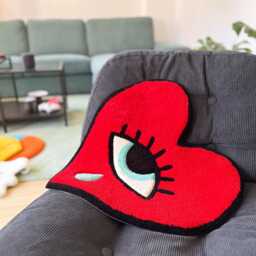Crying Heart Tufted Rug/Handmade Tuft Rug, Custom - thumbnail 3