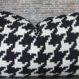 Designer Pillow Cover, 12 X 16 Lumbar, Houndstooth Jacquard, Black - thumbnail 2