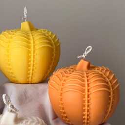 Large Autumn Pumpkin Candle - Hand Poured Soy Wax, Halloween Decor - thumbnail 3
