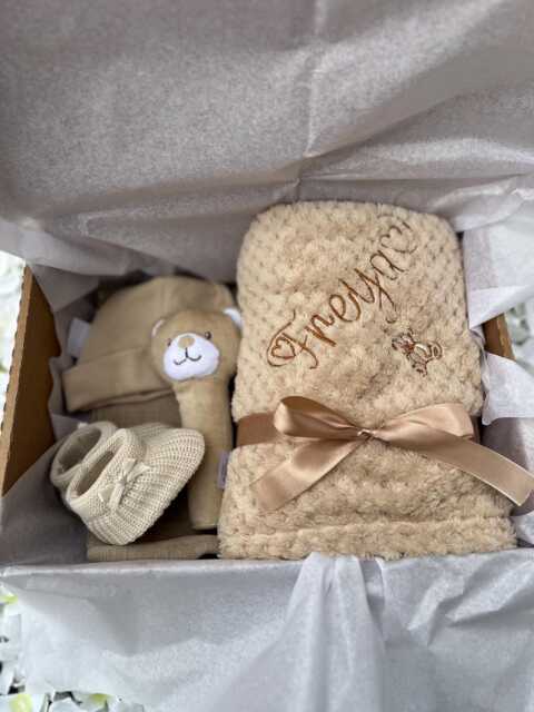 Personalised Baby Blanket Gift Set Box Teddy Bear Toy Muslin Cloth Bootees Newborn Baby Shower