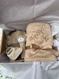 Personalised Baby Blanket Gift Set Box Teddy Bear Toy Muslin Cloth Bootees Newborn Baby Shower