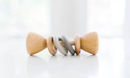Colorblock Wooden Baby Rattle Sensory Toy With Silicone Rings - thumbnail 1