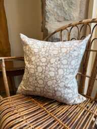 Beige Floral Cotton Cushion Cover, Blush Farmhouse Country Style - 45x45cm