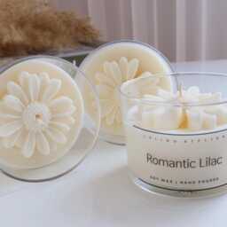 Handmade Daisy Flower Soy Candle, Relaxing Home Decor, Natural Scented Candle - thumbnail 4