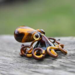Small Brown Yellow Glass Octopus Glass Figurine - thumbnail 3