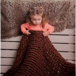 Chunky Knit Merino Wool Blanket, Giant Bulky Throw, Chocolate - thumbnail 2