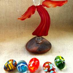 Easter Red Glass Angel Statue/Lampwork Guardian Ornament First Communion , Baptism Gift - thumbnail 2