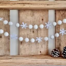 White Christmas Garland, Nordic Felt Ball & Snowflake Garland, 2022 Christmas, Pom Neutral - thumbnail 3